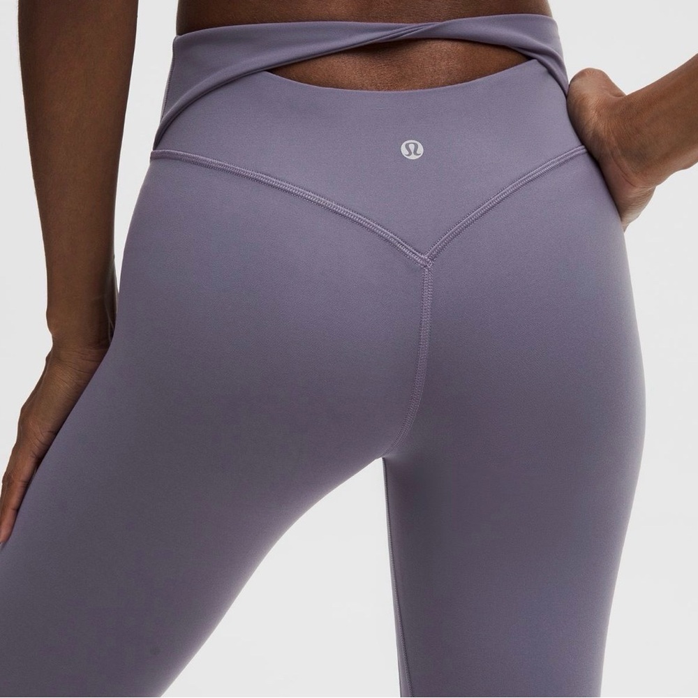 lululemon athletica High-Rise Twist-Back Leggings in Lavender